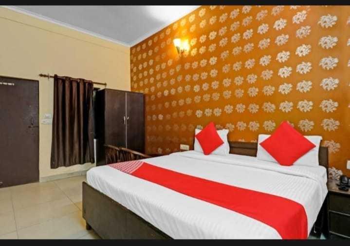 Super Hotel O Global New Delhi Eksteriør bilde