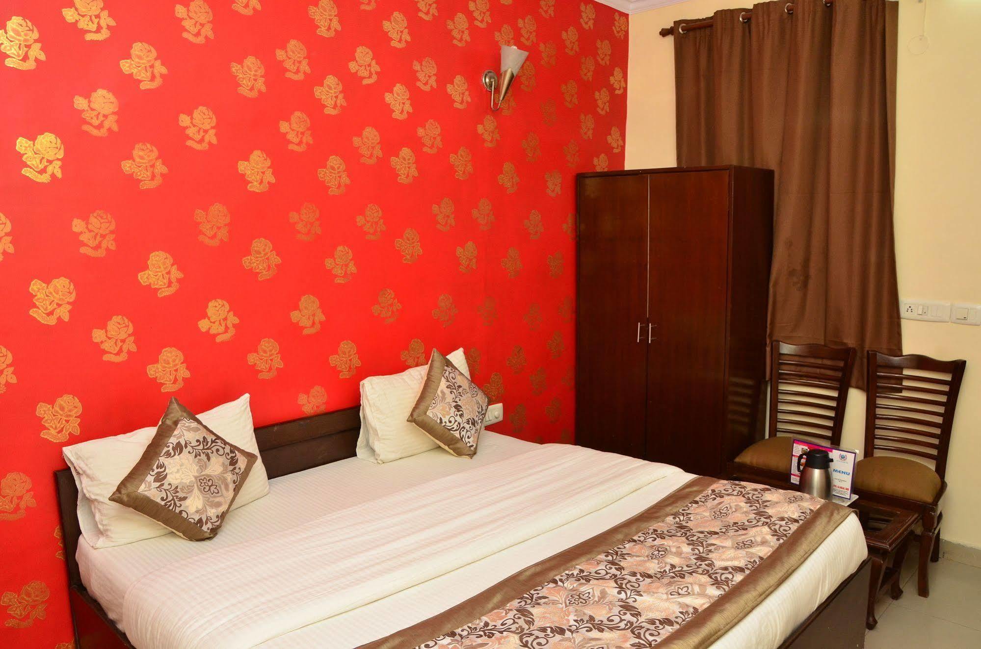 Super Hotel O Global New Delhi Eksteriør bilde